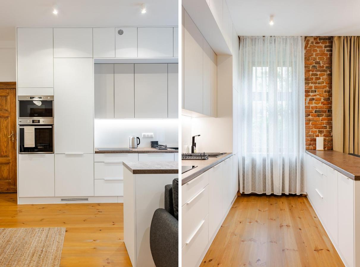 Two Bedroom Very Berry Apartment In Poznan With Desk By Noclegi Renters Exterior photo